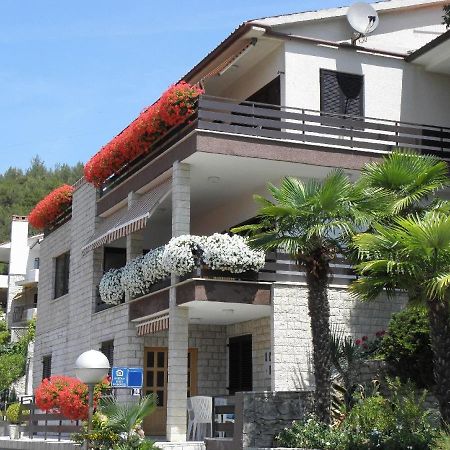 Apartments With A Parking Space Rabac, Labin - 13151 Exterior foto